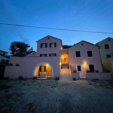 Olive Apartment Nerezine Exterior foto
